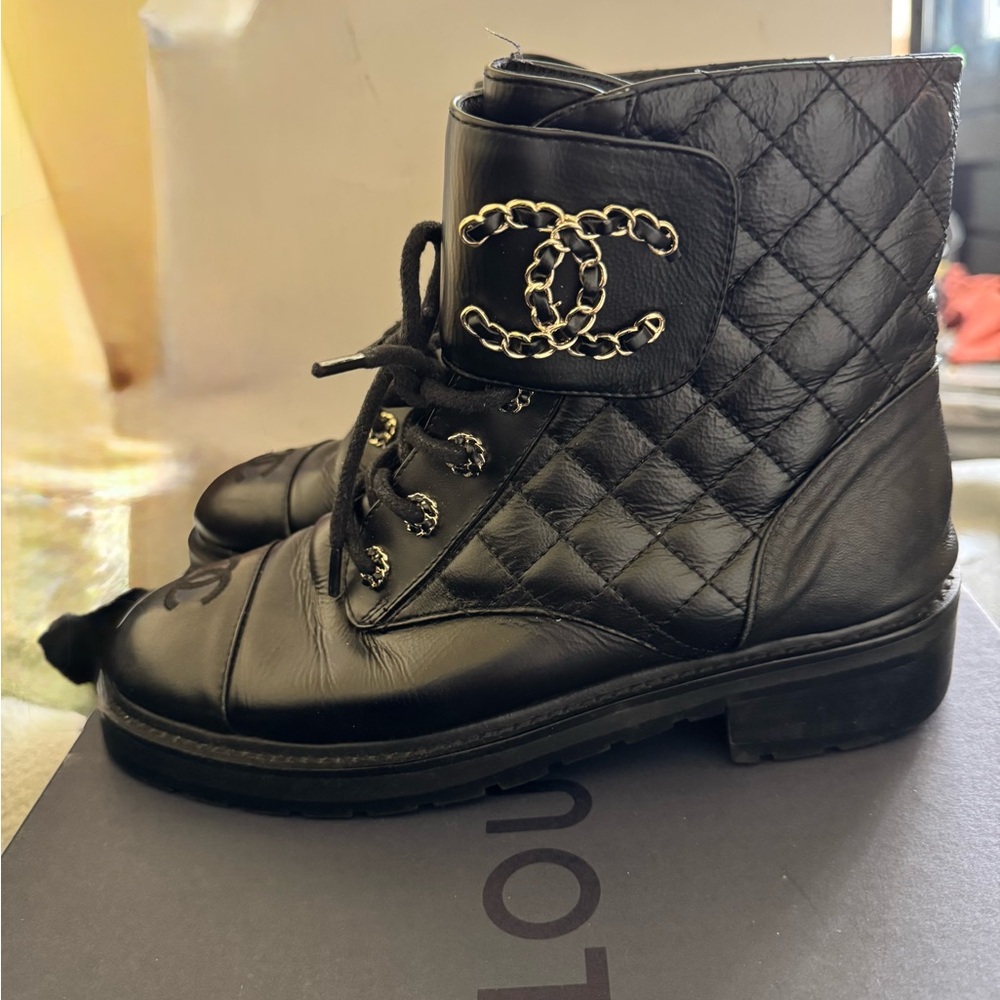 CHANEL Sleek Black Moto Boots - Picture 2 of 9